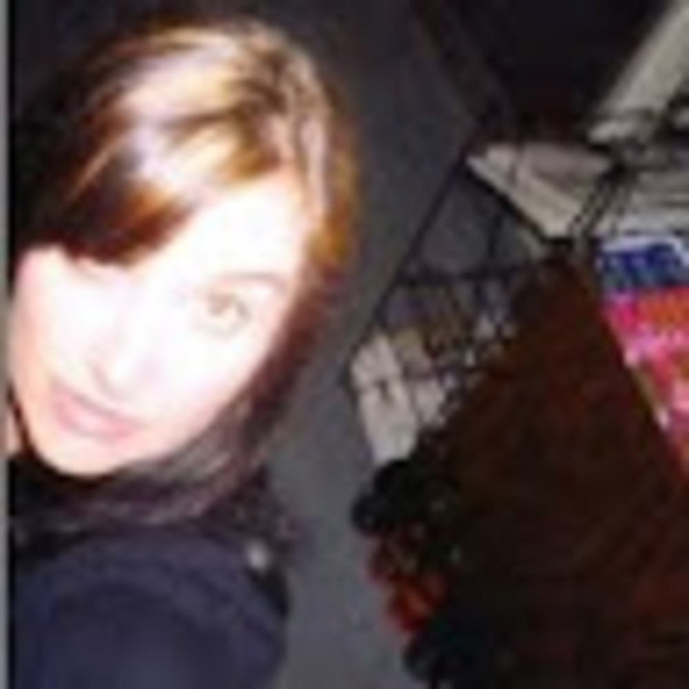 Meet your Posher, Carrie